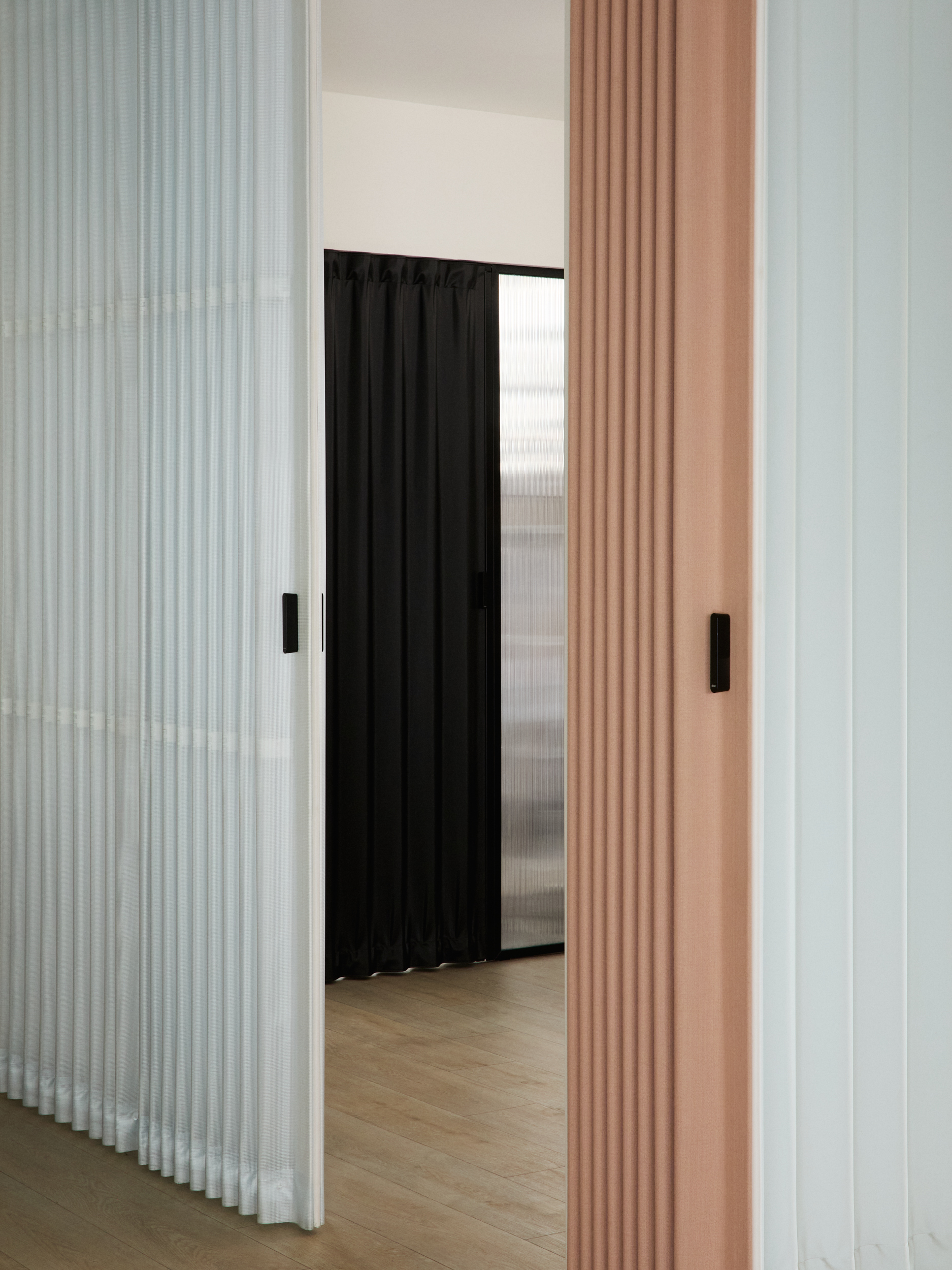 dooor showroom room dividers